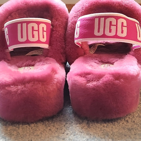 UGG Fluff Yeah slide Size 8 Color Bougainvillea Pink/Purple mix - Picture 4 of 11
